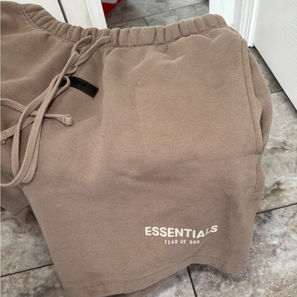Essentials Shorts